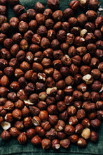 Load image into Gallery viewer, Hazelnuts